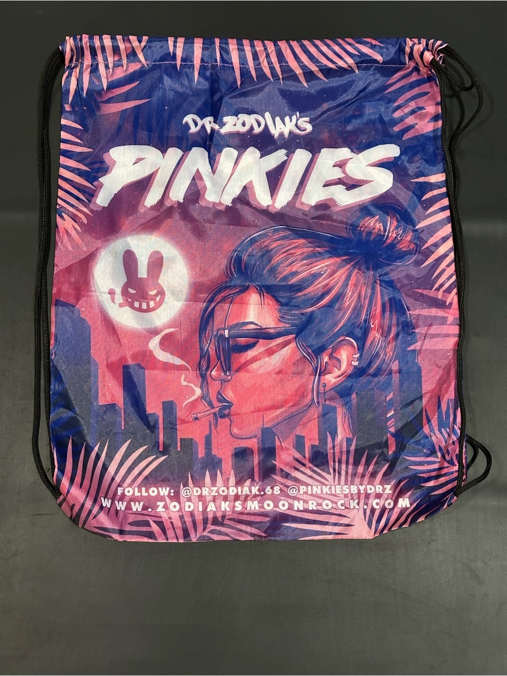 Dr Zodiak's Pinkies Graphic Drawstring Bag - Blue & Pink